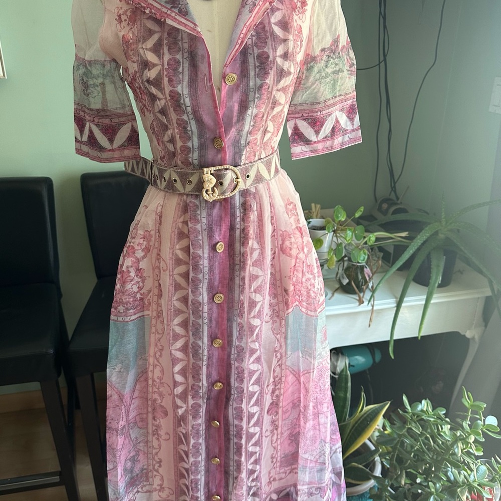 Beautiful dress - Picture 7 of 7